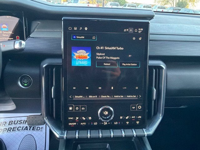 2025 GMC Acadia AT4