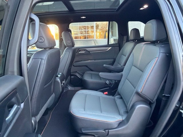 2025 GMC Acadia AT4
