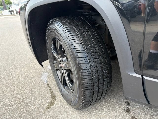 2022 GMC Acadia AT4