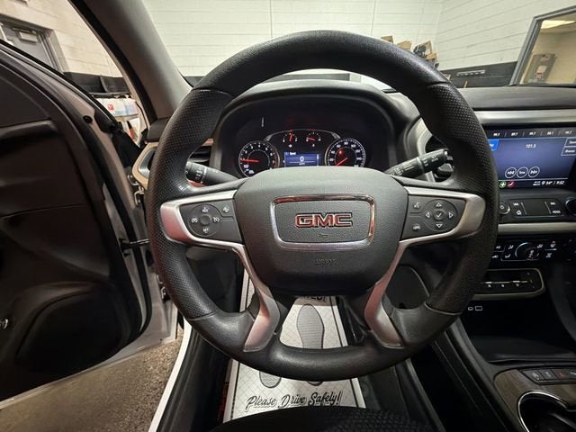 2022 GMC Acadia SLE