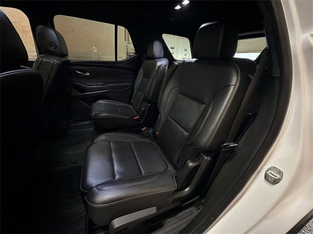 2022 Chevrolet Traverse LT Leather