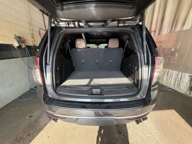 2021 Chevrolet Suburban High Country
