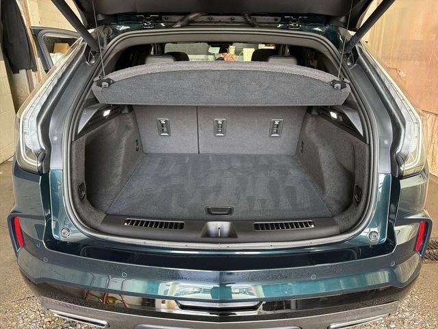 2025 Cadillac XT4 Sport