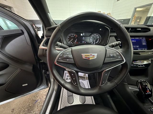 2023 Cadillac XT5 Premium Luxury
