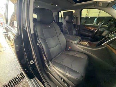 2016 Cadillac Escalade Luxury Collection
