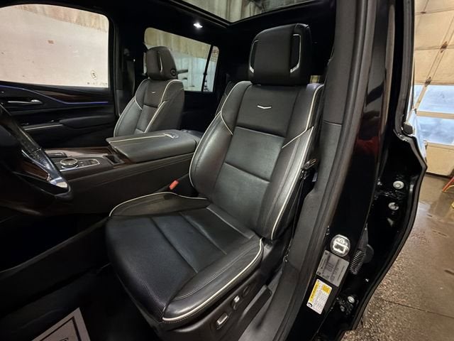 2023 Cadillac Escalade ESV Premium Luxury