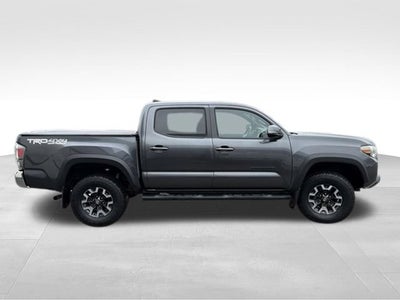 2022 Toyota Tacoma 4WD SR