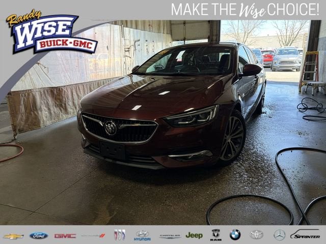 2018 Buick Regal Sportback Essence