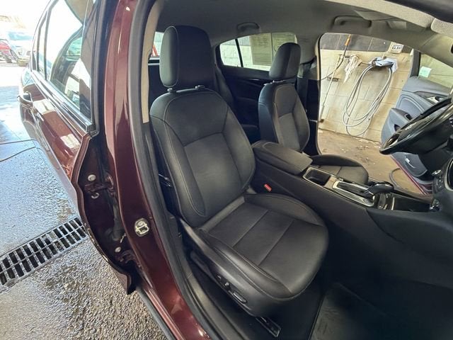 2018 Buick Regal Sportback Essence