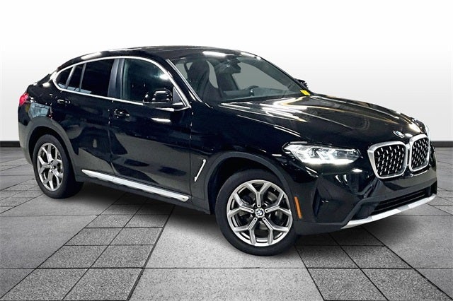 2023 BMW X4 xDrive30i