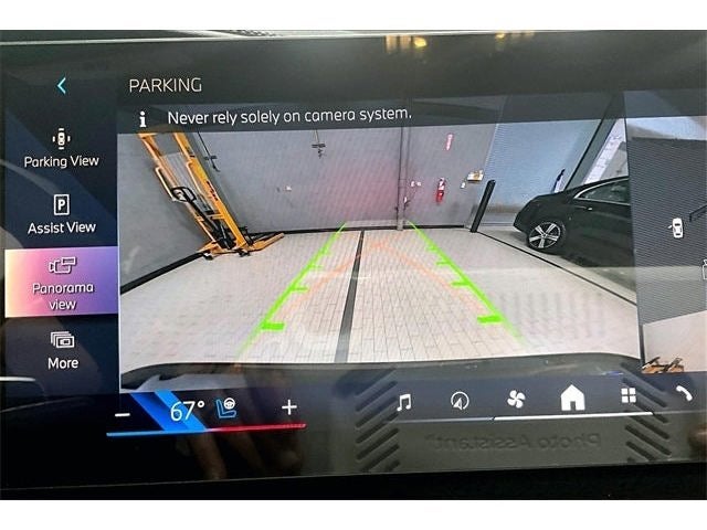 2025 BMW 7 Series 760i xDrive M Sport Professional