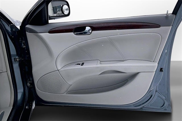 2011 Buick Lucerne CX