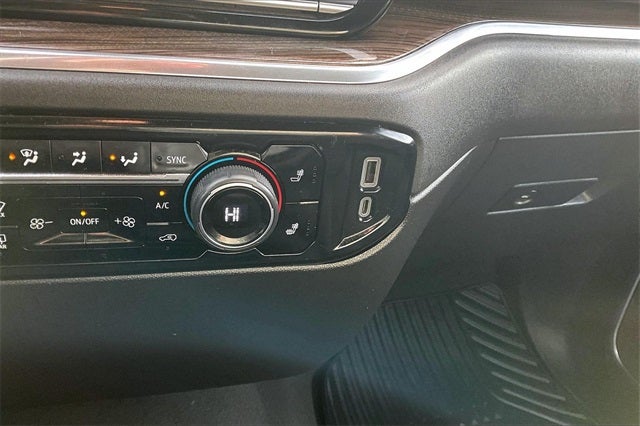 2022 Chevrolet Silverado 1500 LT Texas Edition