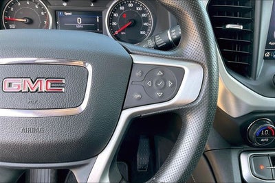 2022 GMC Acadia SLE