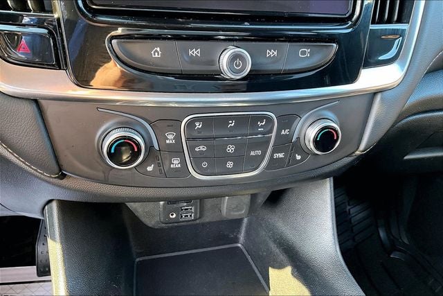 2021 Chevrolet Traverse RS