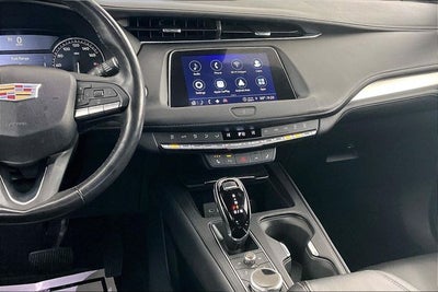 2023 Cadillac XT4 Premium Luxury