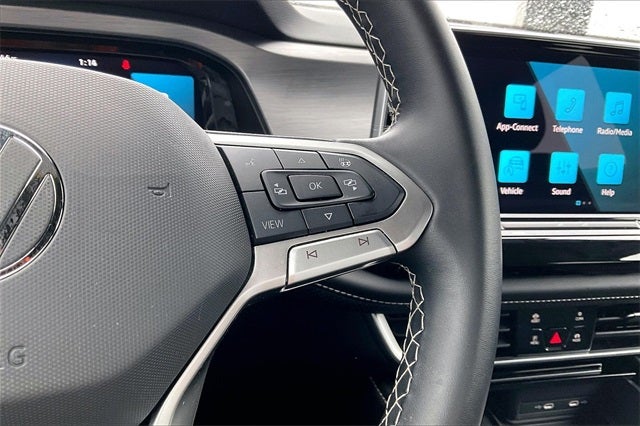 2025 Volkswagen Atlas Cross Sport 2.0T SE w/Technology