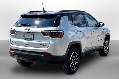2025 Jeep Compass Trailhawk