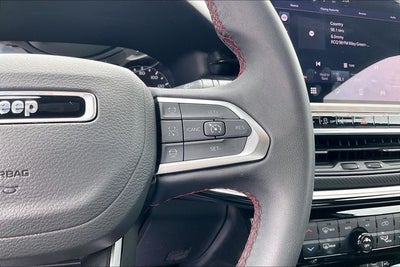2025 Jeep Compass Trailhawk