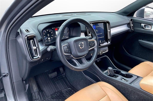 2019 Volvo XC40 Momentum
