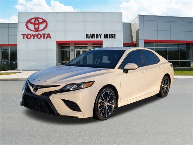 2019 Toyota CAMRY SE