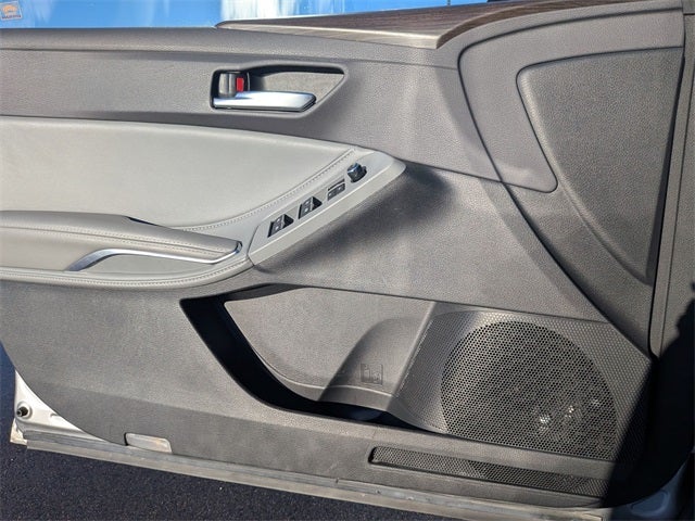 2019 Toyota AVALON HYBRID XLE Plus