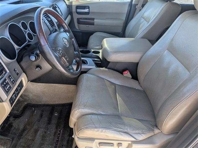 2011 Toyota SEQUOIA Platinum