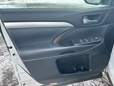 2018 Toyota HIGHLANDER XLE