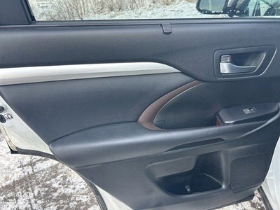 2018 Toyota HIGHLANDER XLE