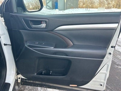 2018 Toyota HIGHLANDER XLE