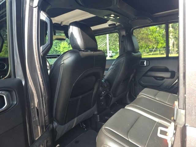 2020 Jeep Wrangler Unlimited Sahara Altitude