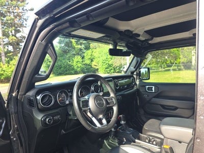 2020 Jeep Wrangler Unlimited Sahara Altitude