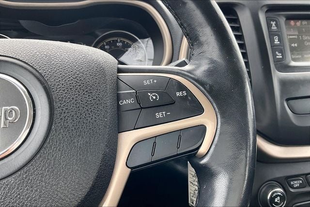 2016 Jeep Cherokee Sport