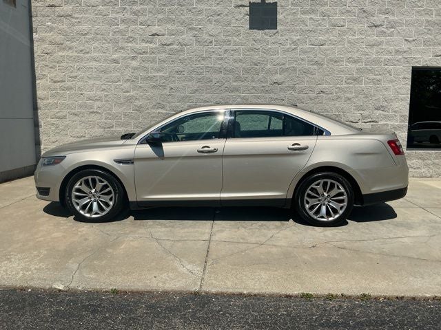 2018 Ford Taurus Limited