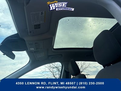 2022 Ford Escape Hybrid SE