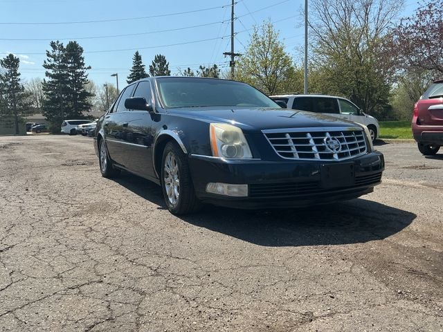 2009 Cadillac DTS Base