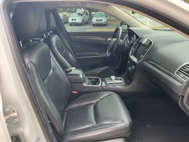 2019 Chrysler 300 Touring