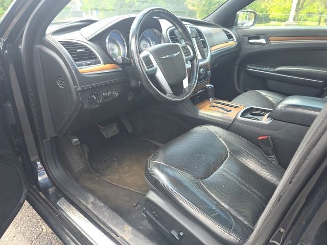 2013 Chrysler 300 C John Varvatos