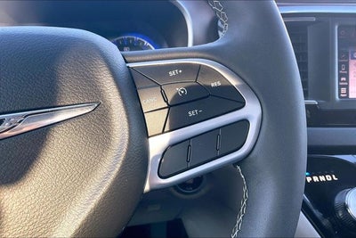 2024 Chrysler Voyager LX