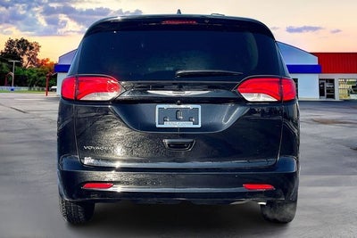 2024 Chrysler Voyager LX