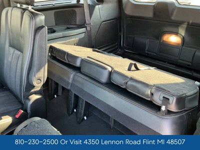 2016 Chrysler Town & Country S