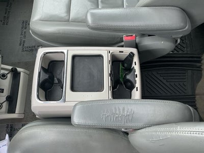 2014 Volkswagen Routan SEL Premium