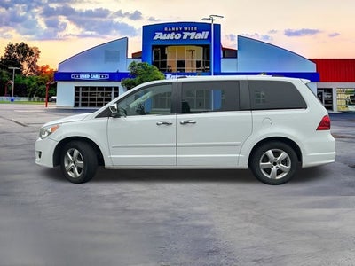 2014 Volkswagen Routan SEL Premium