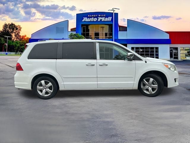 2014 Volkswagen Routan SEL Premium