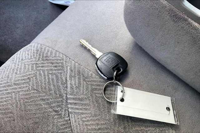 2005 Chevrolet Impala Base