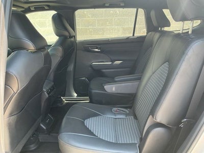 2021 Toyota Highlander XSE