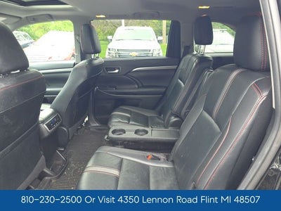2019 Toyota Highlander SE