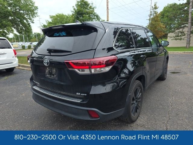 2019 Toyota Highlander SE