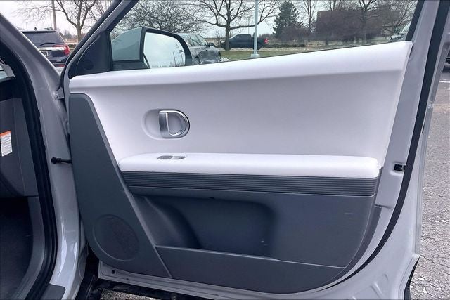 2024 Hyundai IONIQ 5 SE