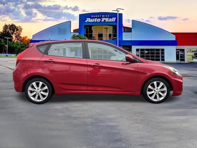 2012 Hyundai Accent SE